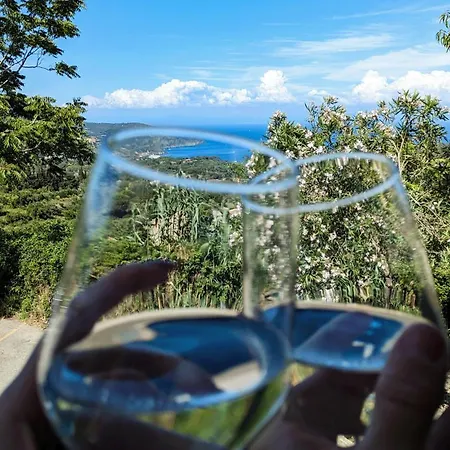 Apartment Casa Maddi Con Vista Mare Vicinissima Al Centro Isola D'elba
