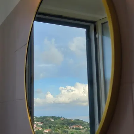 Apartment Casa Maddi Con Vista Mare Vicinissima Al Centro Isola D'elba